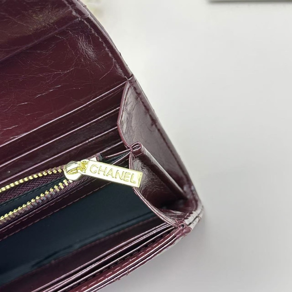 コピーシャネル激安財布着用イメージ